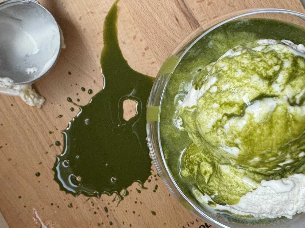 Step-by-step images of pouring hot water, matcha, and pouring green tea mixture over the vanilla ice cream.